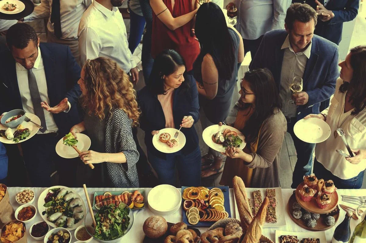 Location de salle évènementiel pour repas d'entreprise au domaine Le Petit Bignon sur Laval et Ahuillé en Mayenne proche de Rennes et du département d'Ille et Vilaine